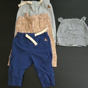 Lot 0-3 Months Baby GAP Blue, Gray, Tan Bottoms And Hat